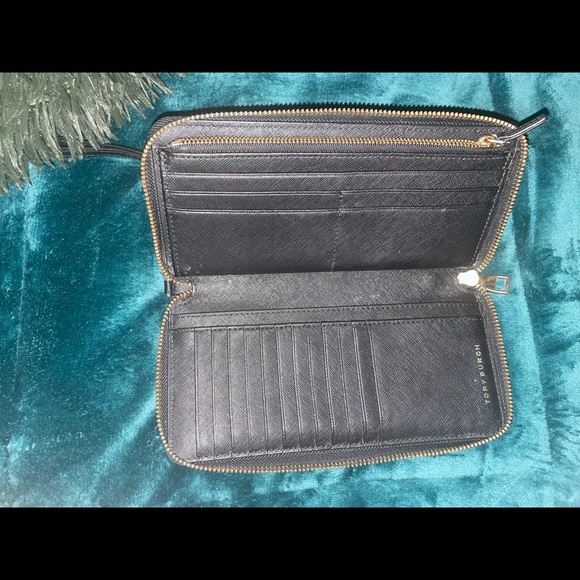 Tory Burch black wallet with gold tone zipper. - Picture 6 of 9